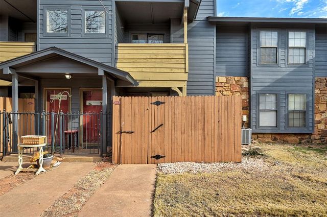 14311 N Pennsylvania Avenue 8N, Oklahoma City, OK 73134