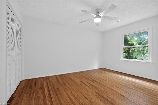 4013 Oak Ridge Drive, Winston-salem, NC 27105