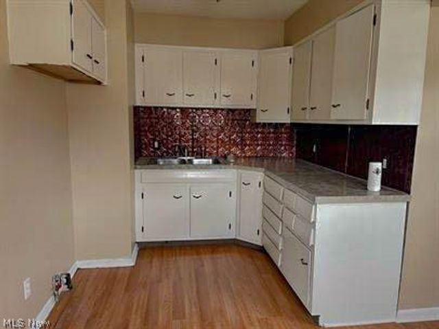 1623 Eastwood Avenue, Akron, OH 44305