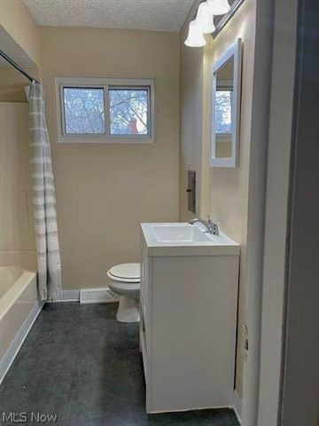 1623 Eastwood Avenue, Akron, OH 44305