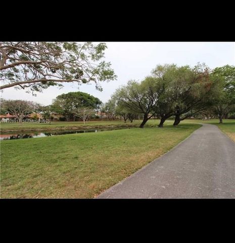 15570 SW 105th Ln 1708, Miami, FL 33196