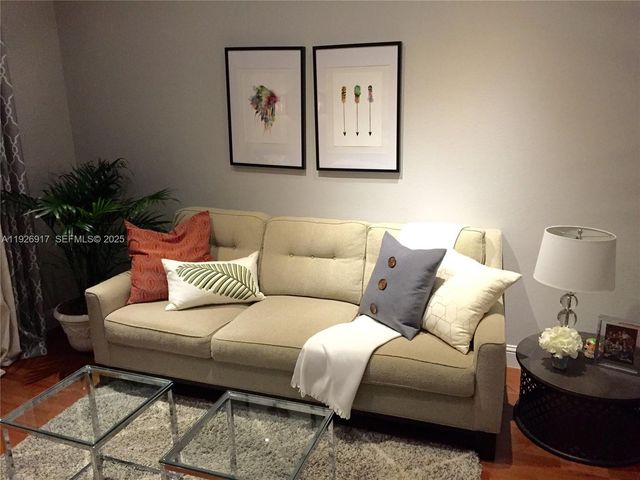 15570 SW 105th Ln 1708, Miami, FL 33196