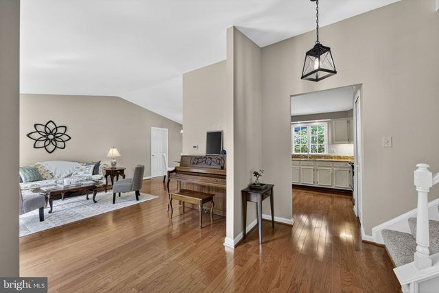 1119 BRADFIELD DR SW, Leesburg, VA 20175