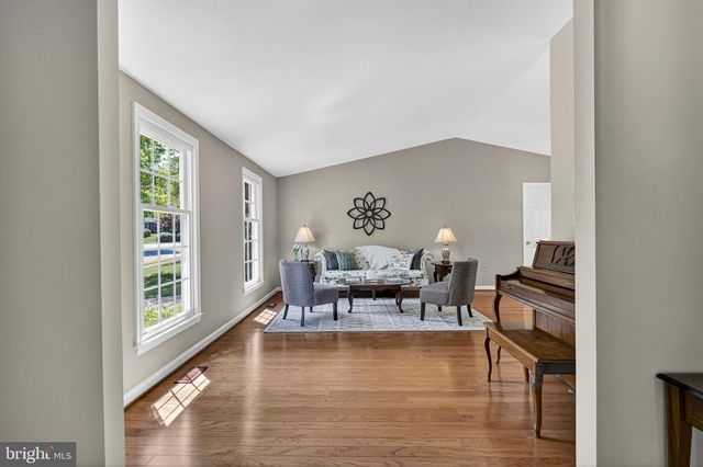 1119 BRADFIELD DR SW, Leesburg, VA 20175