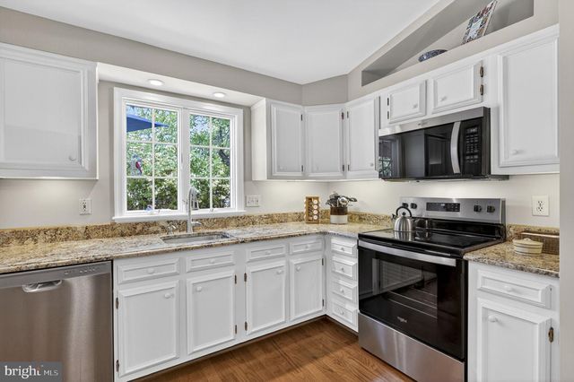 1119 BRADFIELD DR SW, Leesburg, VA 20175