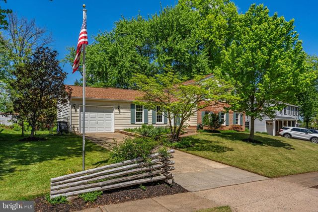 1119 BRADFIELD DR SW, Leesburg, VA 20175