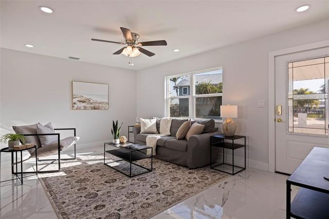 145 174TH TERRACE DRIVE E, Redington Shores, FL 33708