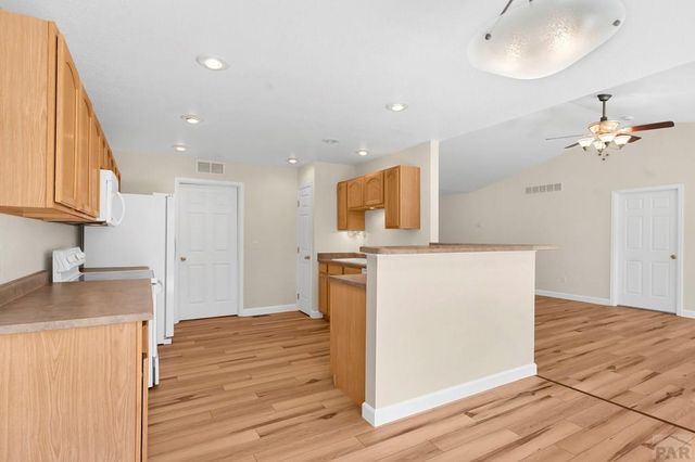 4315 Outlook Blvd Apt S, Pueblo, CO 81008