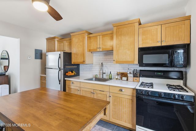 132 South Street 4B, Red Bank, NJ 07701