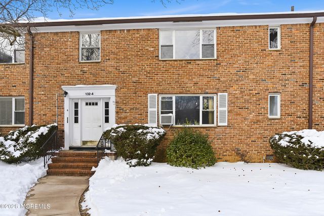 132 South Street 4B, Red Bank, NJ 07701