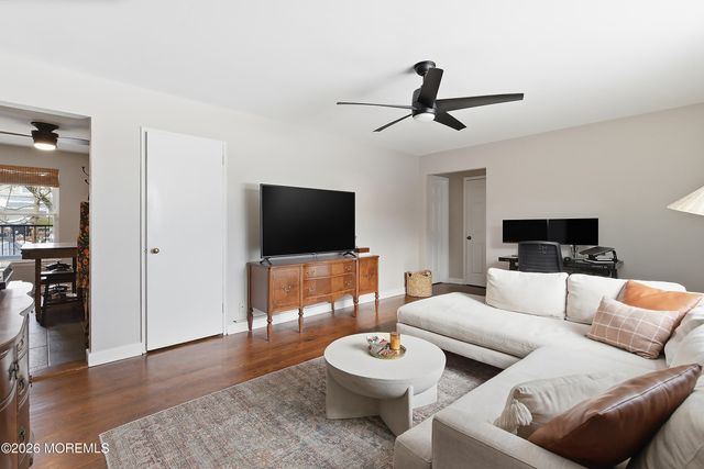 132 South Street 4B, Red Bank, NJ 07701