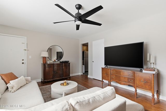 132 South Street 4B, Red Bank, NJ 07701