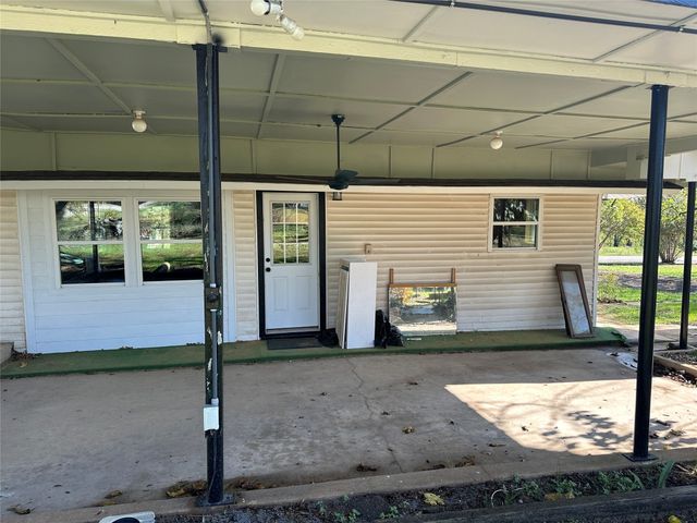 716 N Mesquite Street, Hico, TX 76457