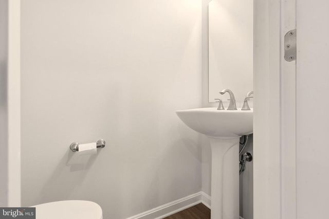 124 HUNTWELL WEST BLVD, Ranson, WV 25438