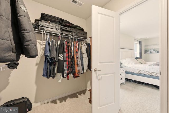 124 HUNTWELL WEST BLVD, Ranson, WV 25438