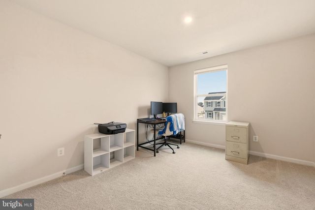 124 HUNTWELL WEST BLVD, Ranson, WV 25438