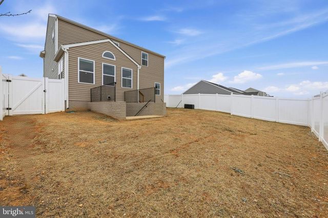 124 HUNTWELL WEST BLVD, Ranson, WV 25438