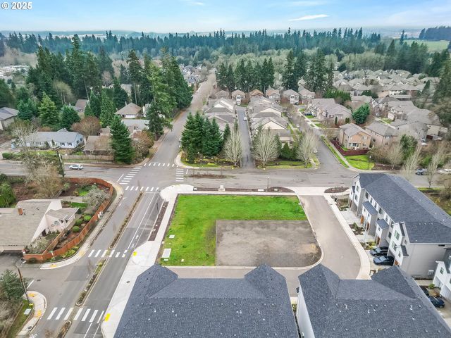 16948 Sw 132ND Ter, King City, OR 97224