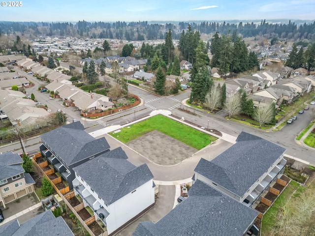 16948 Sw 132ND Ter, King City, OR 97224