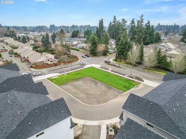 16948 Sw 132ND Ter, King City, OR 97224