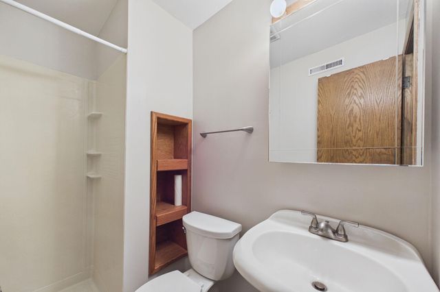 3024 Crescent Lane NW, Rochester, MN 55901