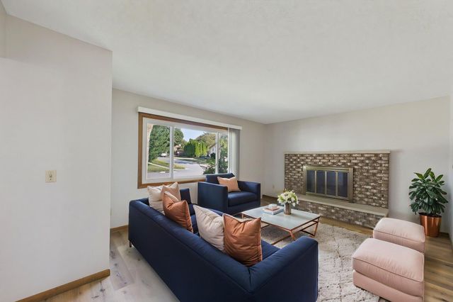 3024 Crescent Lane NW, Rochester, MN 55901