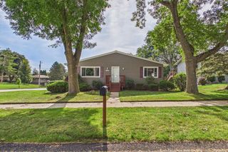 3024 Crescent Lane NW, Rochester, MN 55901