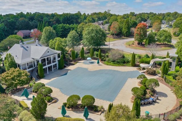 525 Papillion Trace, Woodstock, GA 30188