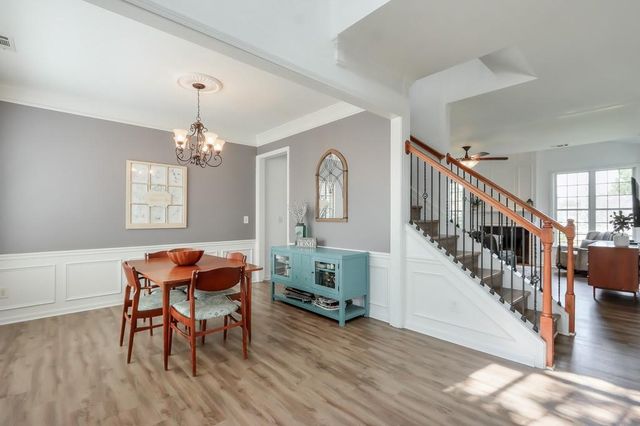 525 Papillion Trace, Woodstock, GA 30188