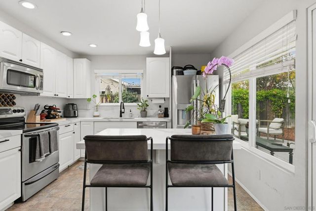 14015 Olive Meadows Pl, Poway, CA 92064