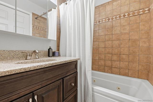 14015 Olive Meadows Pl, Poway, CA 92064