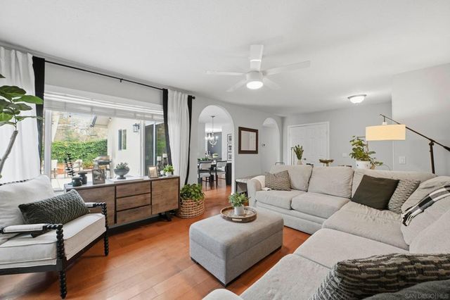 14015 Olive Meadows Pl, Poway, CA 92064