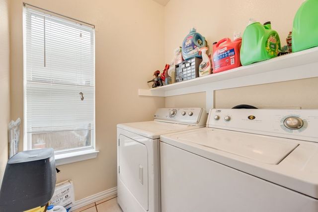 5715 Creekhollow Drive, Arlington, TX 76018