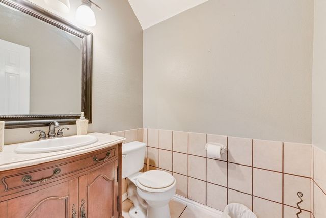 5715 Creekhollow Drive, Arlington, TX 76018