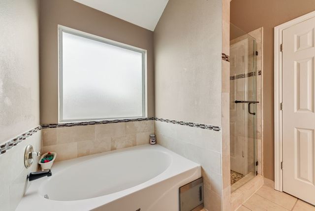 5715 Creekhollow Drive, Arlington, TX 76018