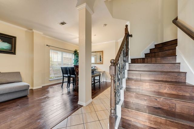 5715 Creekhollow Drive, Arlington, TX 76018