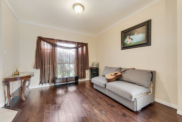 5715 Creekhollow Drive, Arlington, TX 76018