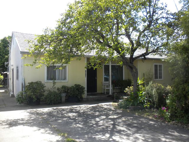 1016 Frienza Ave, Sacramento, CA 95815