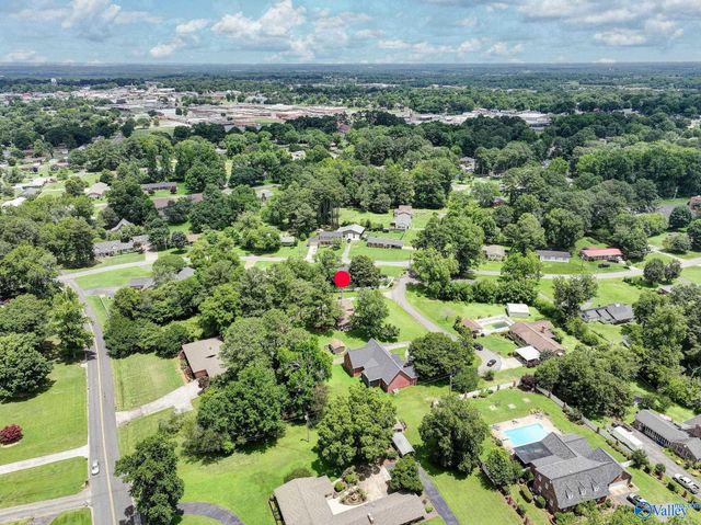 1201 Elm Circle, Albertville, AL 35016