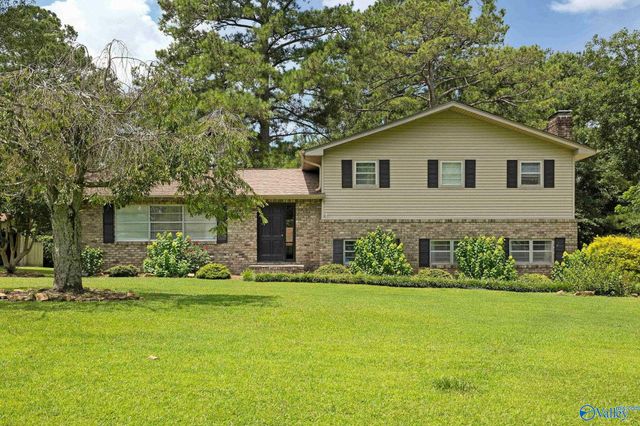 1201 Elm Circle, Albertville, AL 35016