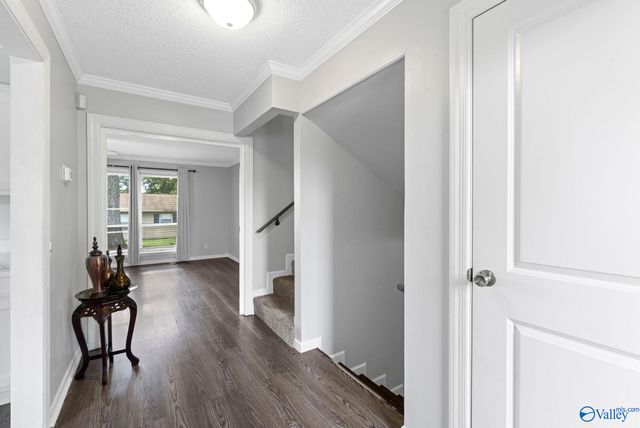 1201 Elm Circle, Albertville, AL 35016