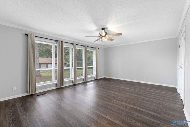 1201 Elm Circle, Albertville, AL 35016