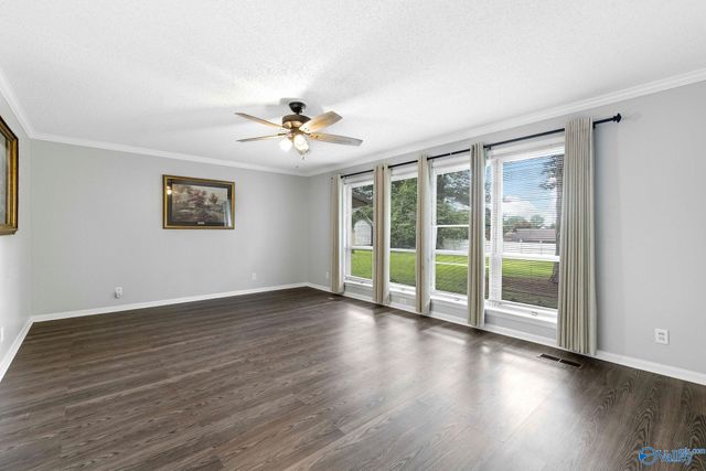 1201 Elm Circle, Albertville, AL 35016