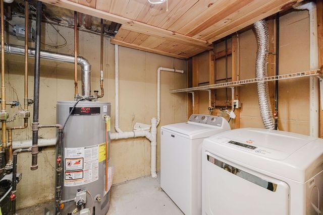 989 Elm St, Somerset, MA 02726