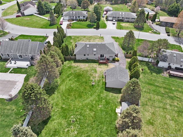 22 Donna Drive, Baiting Hollow, NY 11933