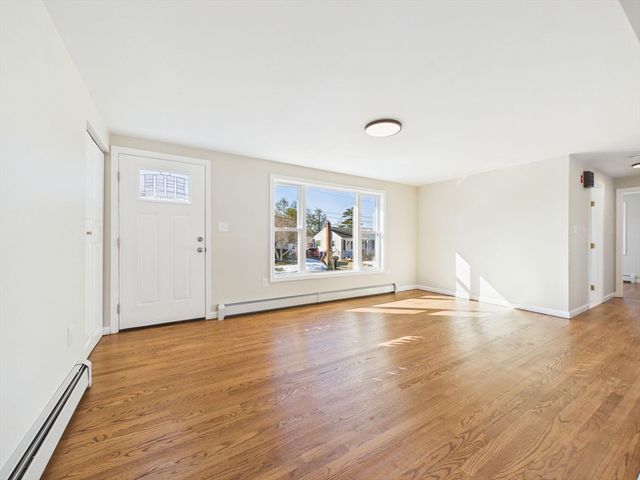 37 Maxine St, New Bedford, MA 02745