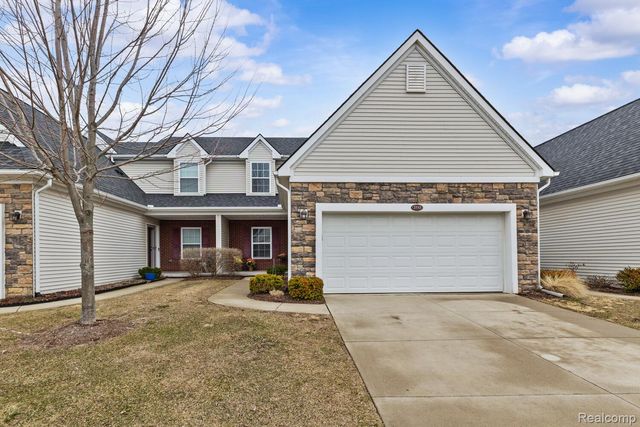 3333 Grove Lane, Auburn Hills, MI 48326