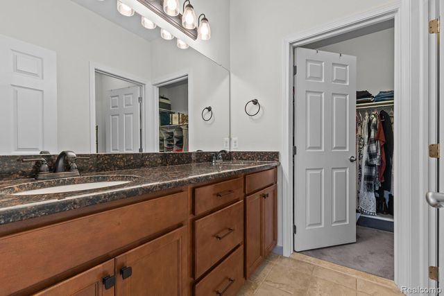 3333 Grove Lane, Auburn Hills, MI 48326