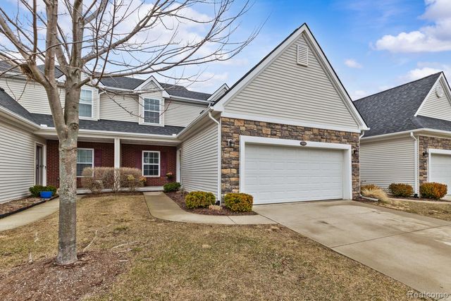 3333 Grove Lane, Auburn Hills, MI 48326