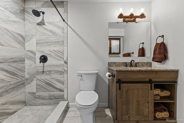 3333 Grove Lane, Auburn Hills, MI 48326